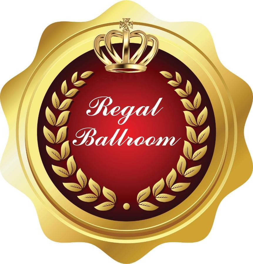 Regal Ballroom Карансебеш Экстерьер фото